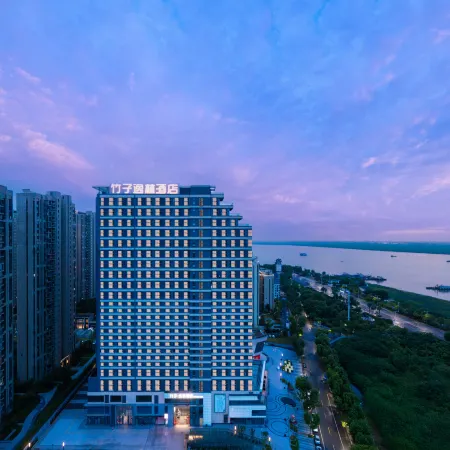 Bamboo E-Lin Hotel (Yueyang Tower Branch)
