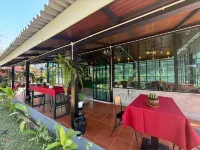 Namkhan Rivora Resort - สระว่ายน้ำแบบอินฟินิตี้
