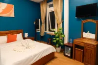 Thu Hien Hotel – Near the Market with Projector