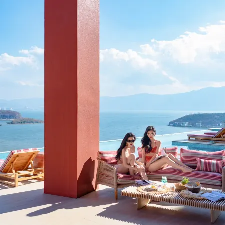 Dayoo Seaview Hotel &Resort