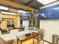 Xingnai Hotel (Zhongyuan International Expo Center Fenghuangtai South Subway Station) Hotels in Zhengzhou