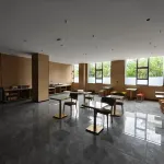 De'an VYBE HOUSE Heyun Hotel (De'an High-Speed Railway Station Chaoyang Road Pedestrian Street)