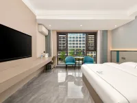 Mango Hotel (Kaili College South High-speed Railway Station) فنادق في كايلي