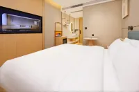 Qingmu·Li Hotel (Nanjing Xinjiekou Subway Station Fanmao Center Branch)