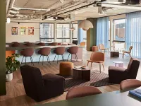 Numa Rotterdam Coolsingel Отели рядом с достопримечательностью «Фуд-корт Market Hall»