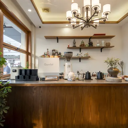 Zeyiju Jingshe (Suzhou Guanqian Street Pingjiang Road) Отели рядом с достопримечательностью «Дорога Пингджиань»
