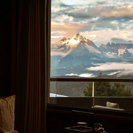 LOSTVILLA(Deqin Meri Snow Mountain)
