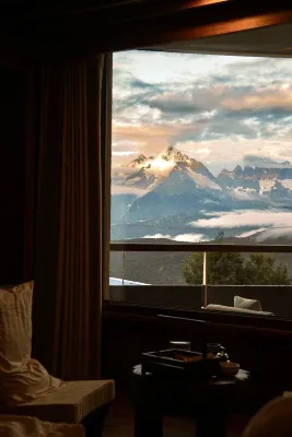 LOSTVILLA(Deqin Meri Snow Mountain) - 5 stjerner