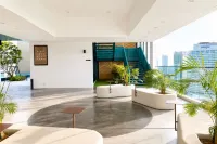 Majestic KLCC Infinity Pool | 5min Walk to Mall & Train Hotels near Capital Square