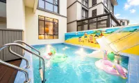 Tongyue Family Homestay with Pool Courtyard (Shanghai Jinshan North Station) - piscina