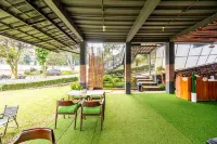 RedDoorz Plus @ Hotel Negeri Baru Lodaya Puncak - Desayuno