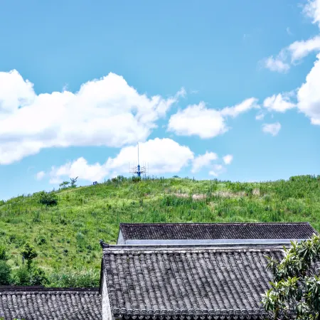 SIHAI HOUSE