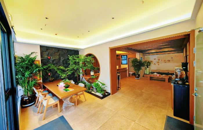 LanFeng Hotel