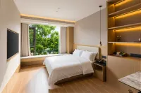 Boyue Lakeside Hotel (Chengnan Wetland Park) - parking