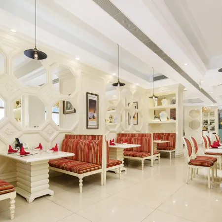 Huasai Hotel Отели рядом с достопримечательностью «Даляньская телебашня»