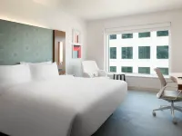 Luma Hotel San Francisco Hotels near Thee Parkside