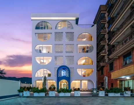 Night Island · Casa Moroccan Design Homestay (Compared to Changwei Branch)