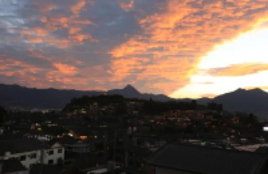 雲上雲端觀景客棧（麗江古城大水車店）