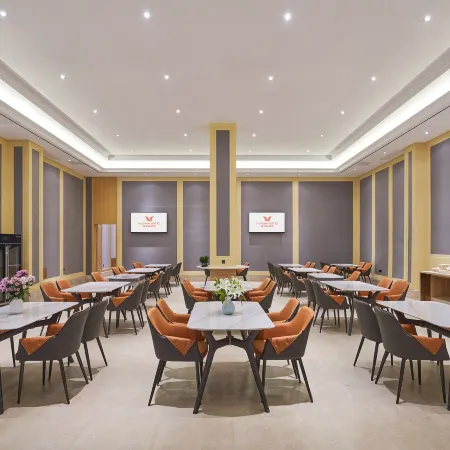Vienna Hotel (Ruicheng Branch, Yuquan South Street, Weixian County)