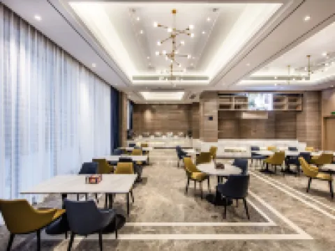 โรงแรมเคียร์ยัด มาร์เวลัส (สถานีขนส่งไห่เฟิ่ง) โรงแรมในไห่เฟิ่ง