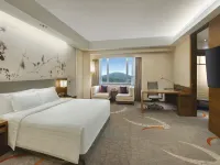 كراون بلازا جوانجتشو سيتي سنترب باي آيتش جي Hotels near لا بيرلي