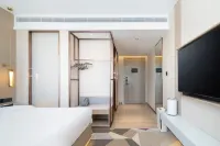 Lavande Hotel (Altay Huali Xuefu Branch)