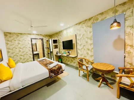 Hotel Lake View Airport Zone