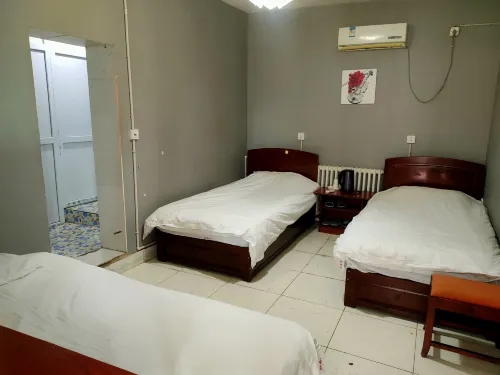 Gulja Jiangnan Hostel