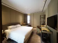 Courtyard by Marriott (Shanghai International Resort) - balcony