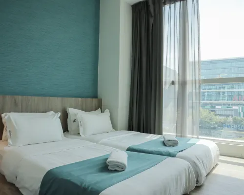 Homi Breeze at Sutera Avenue Hotels near Borneo Trading Post