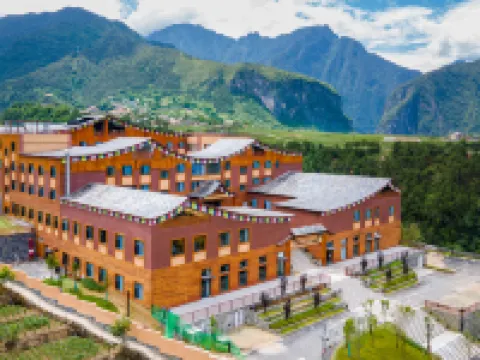 Yilamila Renjoy Hotel, Gongshan, Nujiang Hotel di Gongshan