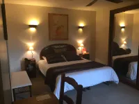 Auberge du Cheval Blanc Hôtels à : Salbris