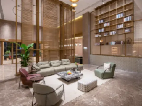 季紛インターナショナルホテル(青田高速鉄道駅) 青田のホテル