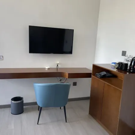 Rain City Express Hotel