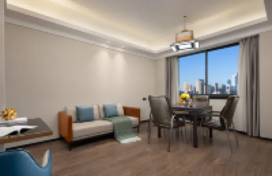 โรงแรมอีชาร์ม