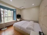 Wushan Jianglin Hotel (Municipal Square Branch)