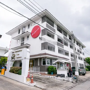 Ruan Plaisoi Apartment Hotels near Bang Khae