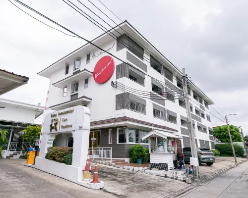 Ruan Plaisoi Apartment Hotels near Bang Khae
