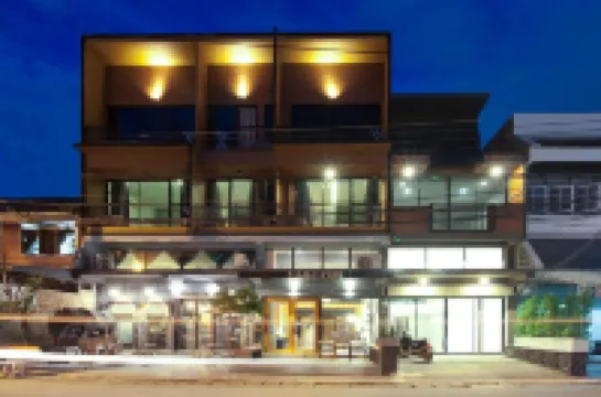 3 Laan House Hotels near Wat Phra Singh Woramahawihan