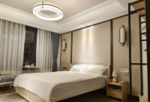 Ledong Sunset Seaside Homestay