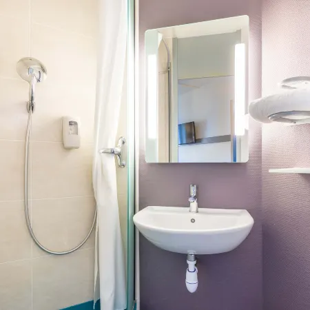 B&B Hôtel Tours Nord 2 La Petite Arche
