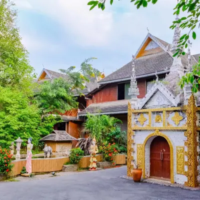 Xishuangbanna Jinghong Manna Jin · Dai Ethnic Ancient Village Chinese Inn (Manhena Ancient Village) Hotels near Manhena Natural Village