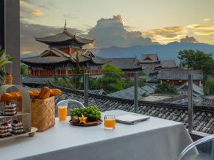 Lijiang Old Town Chunshi·Zhiyi Guan Ancient Town Panoramic B&B