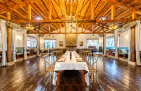 Huangshan Nagu RV Parent-child Italian Light Luxury Holiday Manor (Tunxi Old Street Branch)