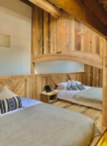 Tuanyuanli·River Tracing Hot Spring Parent-Child Resort Homestay (Lin'an, Hangzhou)