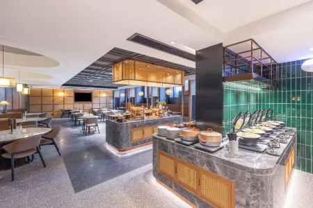 Atour S Hotel Xuzhou Suning Plaza Huaihai Road Отели рядом с достопримечательностью «Hubushan Ancient Architectural Complex»