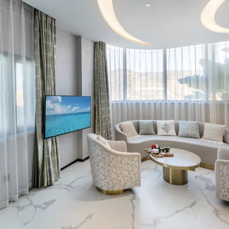 Santorini Cloud National Tide Sea View Resort Dali