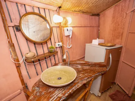 Paree Hut Resort Отели рядом с достопримечательностью «Hat Tham Phang»