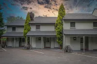 Elphin Serviced Apartments Hotels in Mowbray