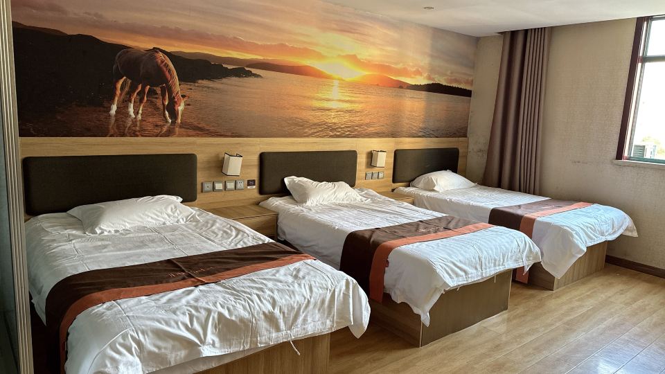 Yunlingge Hotel